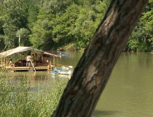 Tutajtábor Tiszabecsen – Több mint 250 magyar ajkú cserkész találkozott a Tisza-parton