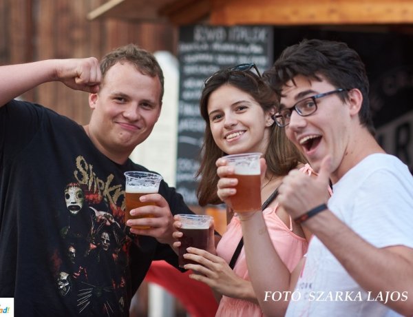 Serfeszt 2023 – Gasztronómia, sörök és zenei programok Sóstón