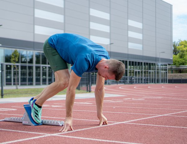 Válogatott sportolók mellett amerikai atléta is Nyíregyházán készül a VB-re