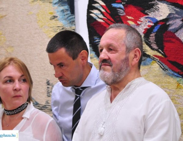 Pillantson be az Érzelmes absztrakt világába!