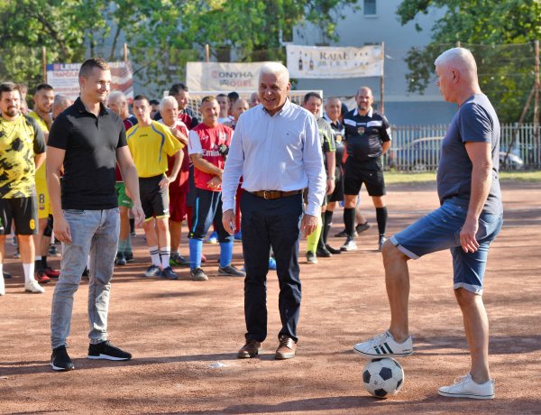 Elkezdődött a kispályás bajnokság