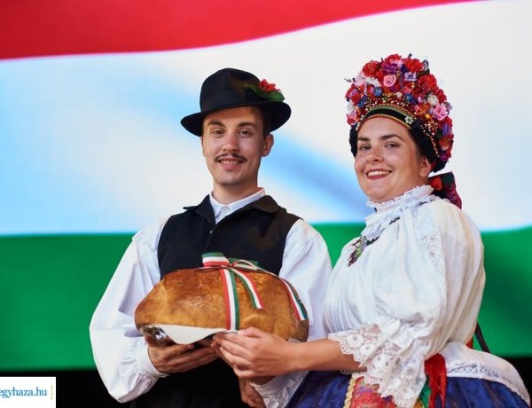 Államalapítás – Új kenyér szentelés, koncertek és tűzijáték augusztus 20-án