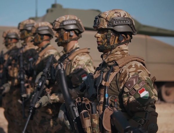 Toborzás – Kiemelt bérezés az új típusú Lynx harcjárművekre