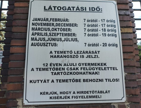 Itt az ősz, korábban zár a temető