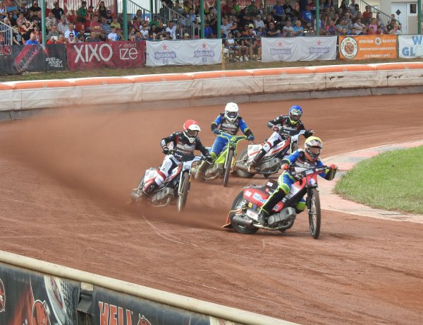 Izgalmas versennyel búcsúzott a Speedway Ring