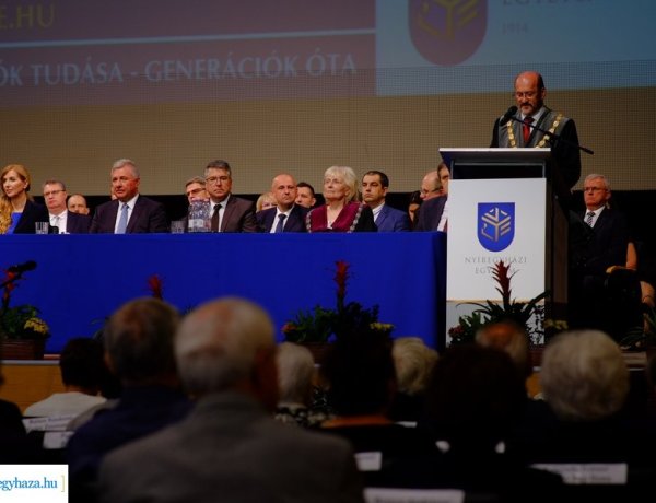 Tanévnyitó a Nyíregyházi Egyetemen – 2280 fő nyert felvételt az intézménybe