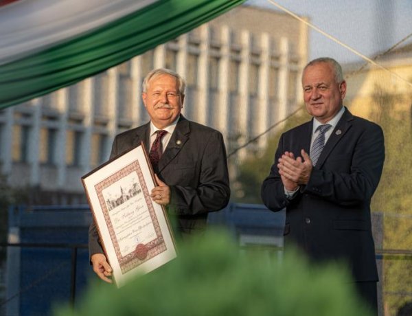  Díszpolgár lett a főorvos