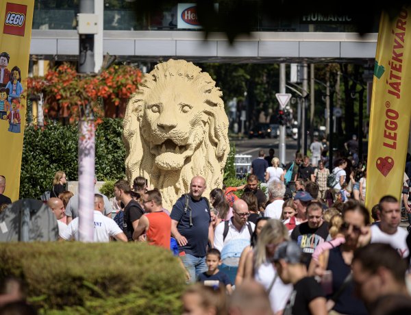 Mintegy húszezren látogattak el szombaton a nyíregyházi LEGO® JÁTÉKVÁROSba