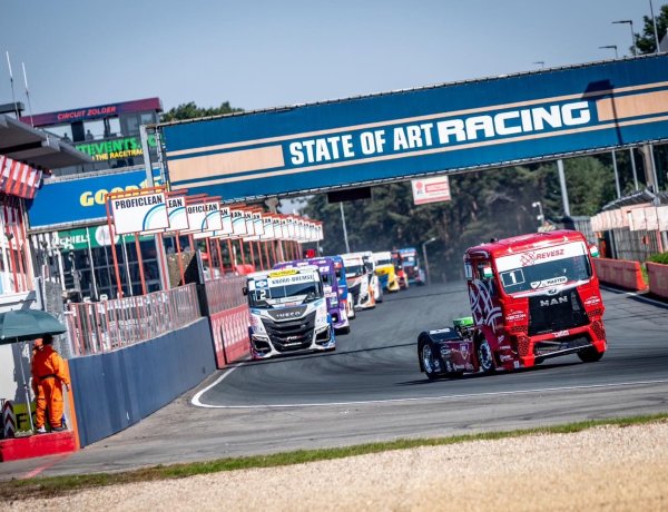 Kettőből kettő – Mindkét vasárnapi futamot megnyerte Kiss Norbert