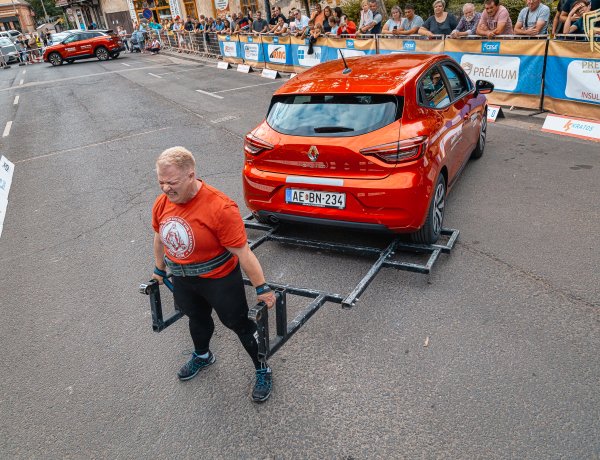 Strongwoman: nyíregyházi siker a jászberényi állomáson