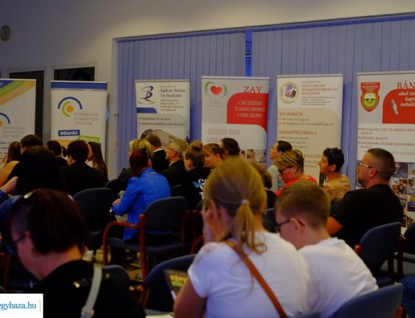 Szakképzési Centrum – Szülői értekezleten mutatták be a képzési kínálatot
