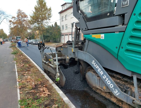 Szerdára kész lehet a Szarvas utcai felújítás