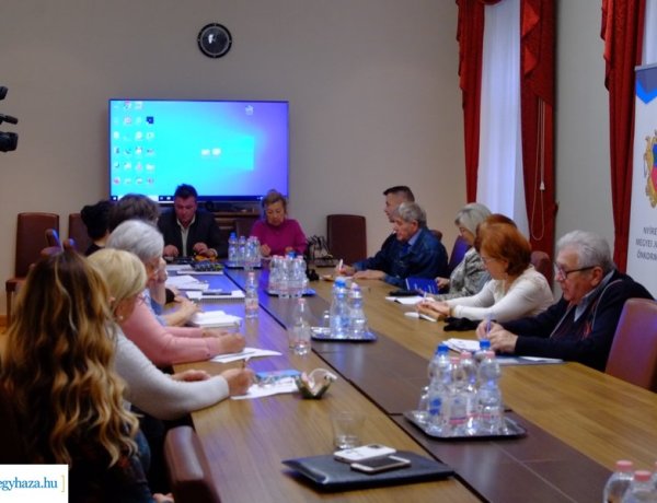 Idősügyi Tanács – Fontos ügyekben egyeztettek az idei év utolsó előtti ülésén