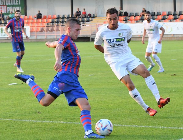 Nemzetközi meccseket is játszik a Szpari 