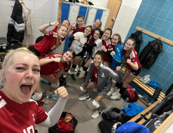 Két győzelemmel kezdték az évet a lányok 