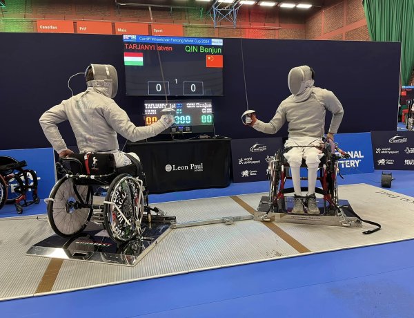 Vigyázó szemetek Párizsra vessétek! 