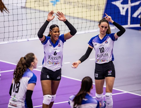 A listavezető érkezik! 