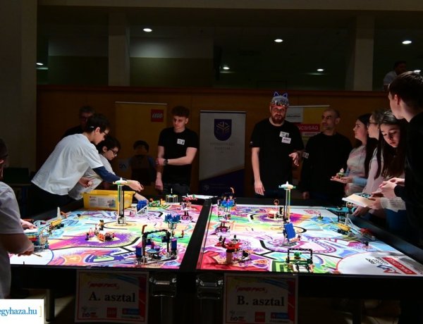 FIRST LEGO League – Tíz csapat mérte össze tudását a Nyíregyházi Egyetemen