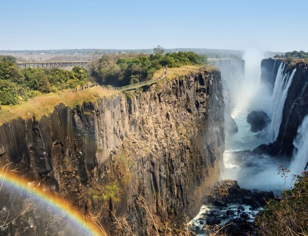 Ki sem kell mozdulni Nyíregyházáról mégis elvisznek Afrikába és a pápuákhoz