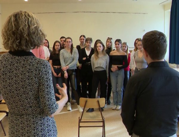 Adózási ABC: gimnazistáknak tartottak interaktív, adótudatosságról szóló előadást a NAV munkatársai