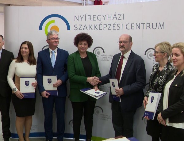 Okleveles technikusképzés: együttműködés a Szakképzési Centrum és az egyetem között