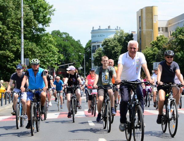 „Olyan vendégszeretet, ami Nyíregyházán tapasztalható, páratlan az országban” – Nívós városi programok nem lehetnének folyamatos infrastrukturális fejlesztések nélkül