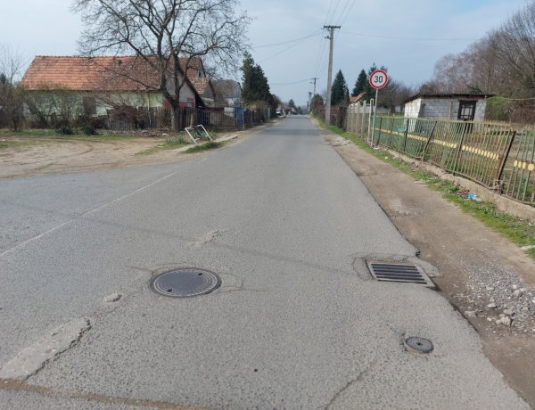 Padkarendezés kezdődött Kistelekiben