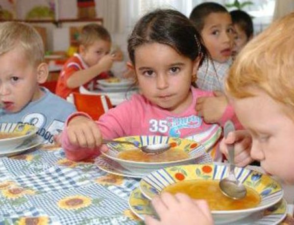 Minden, amit tudni kell a  Tavaszi gyermekétkeztetés igénybevételéről 