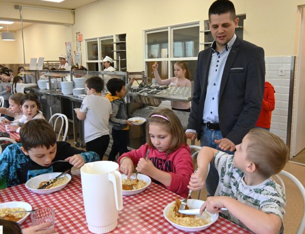 Szupermenza: megújult a konyha és az étterem a kertvárosi iskolában