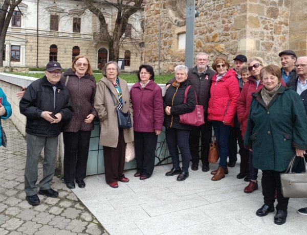 Eredményesen szerepeltek a nyíregyházi nyugdíjasok a Koltón megrendezett szavalóversenyen