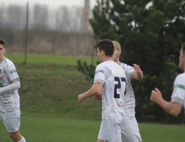 Idegenben szerzett pontot a Szpari II