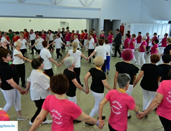 Szenior Örömtánc Találkozó – 130 táncos vett részt az eseményen