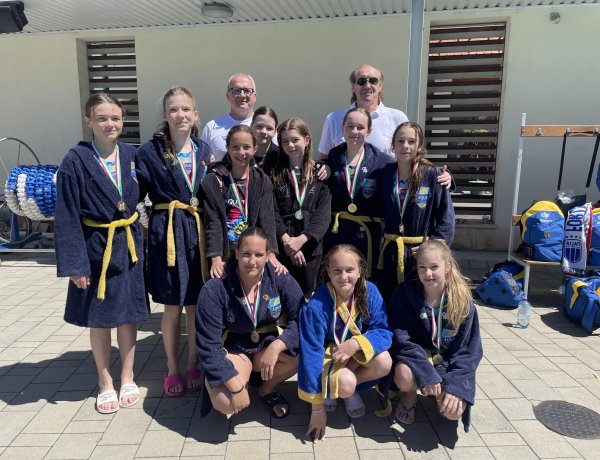 Ezüstérmesek az Aqua vízilabdásai az U14-es korosztályban