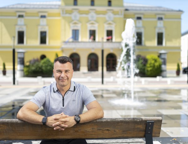 Ma este megbukunk, Csókos asszony, MÁZS, Oszvald Marika, Gubik Petra a nyár első felében a Rózsakert Szabadtéri Színpadon