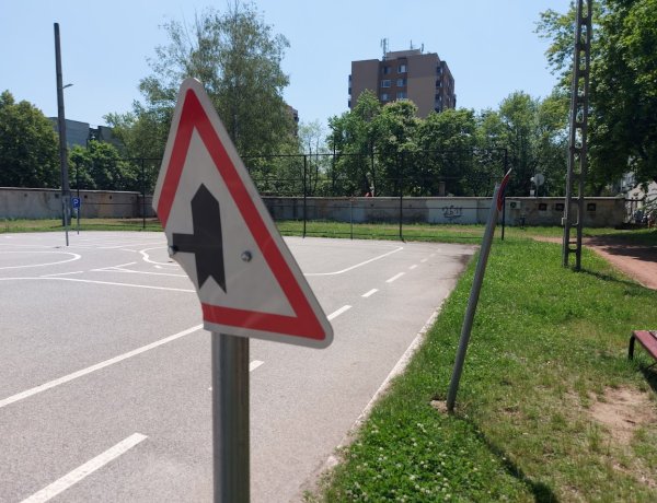 Úra törtek-zúztak a pályán