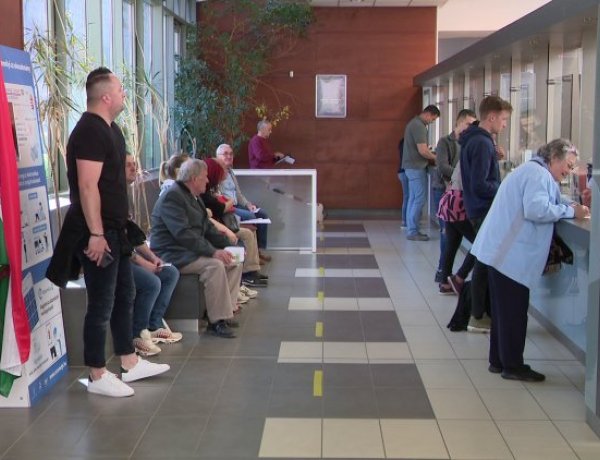 Ellenőrizze a választáshoz szükséges okmányai érvényességét!