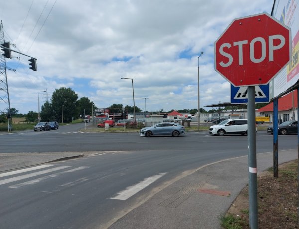 A Debreceni úton szolgáltak és védtek