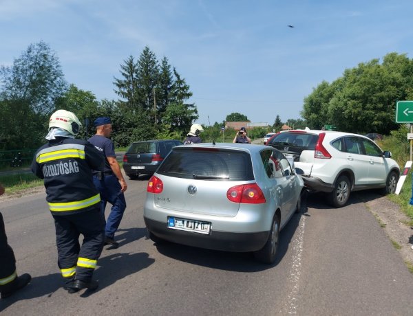 Ráfutásos baleset történt Varjúlaposnál