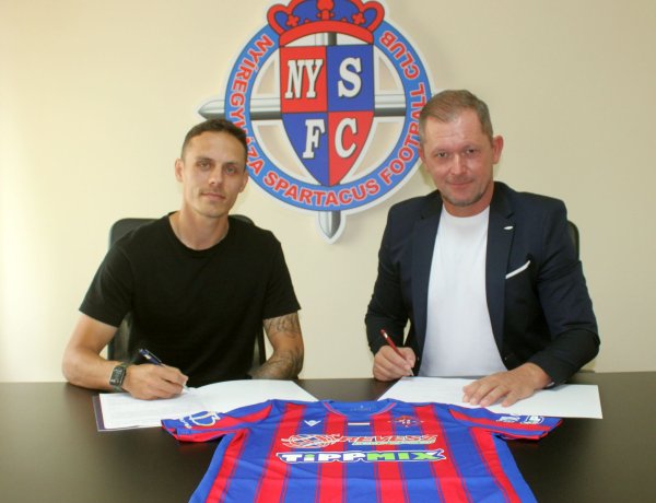 Navrátil a Szpariban folytatja