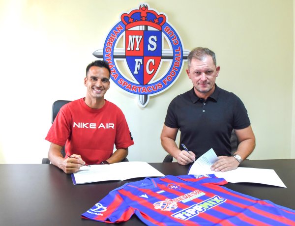 Brazil védőt igazolt a Szpari