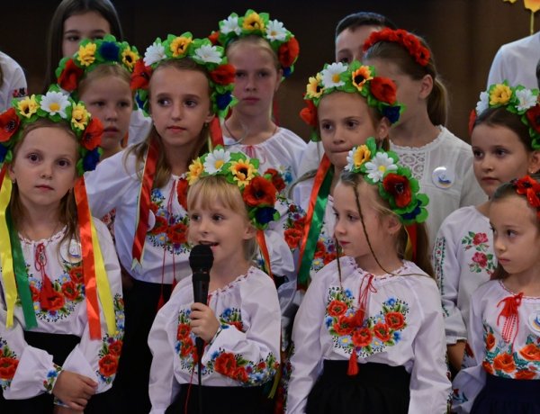 Elkezdődött a tanév a Leszja Ukrajinka ukrán iskolában