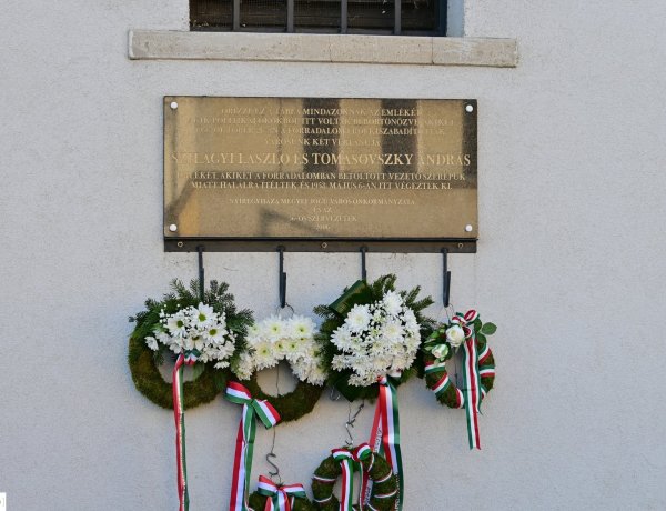 Forradalom és szabadságharc – Az 1956-os hősök előtt tisztelegtek a város több pontján