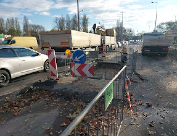 A körút alatt húzódó vezetékeket cseréli a Nyírségvíz