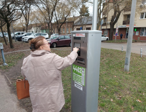 Van egy kellmetlen hírünk - Szombaton is fizetni kell a parkolásért