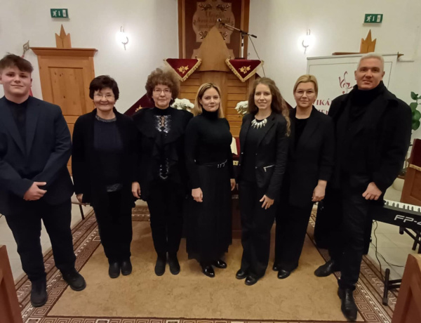 Varázslatos koncert teremtett karácsonyi hangulatot Sóstón