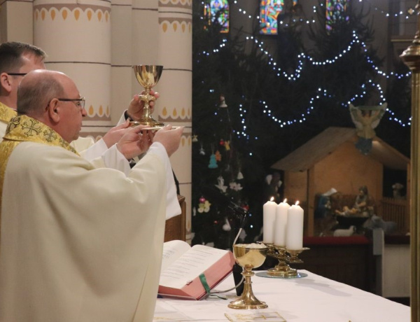 A püspök celebrált szentmisét karácsony első napján a város ikonikus templomában