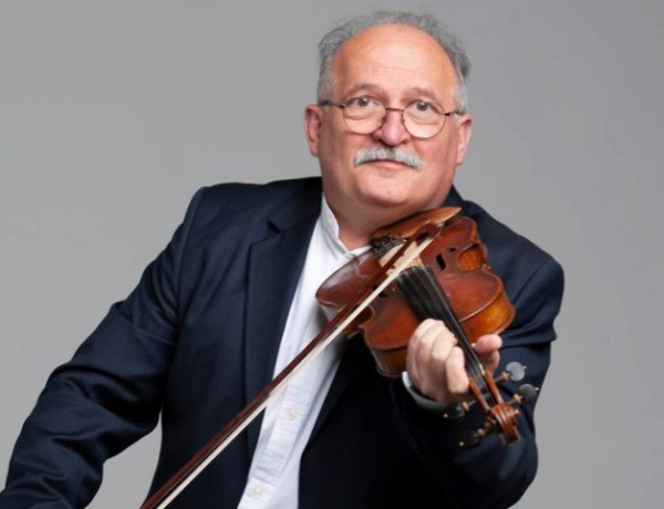 60 éves lett egyik legismertebb népzenészünk – Isten éltesse a Nyíregyházán végzett Csík Jánost!