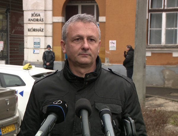 Válaszokat vár a Jobbik - Sajtótájékoztatót tartott a párt elnöke Nyíregyházán