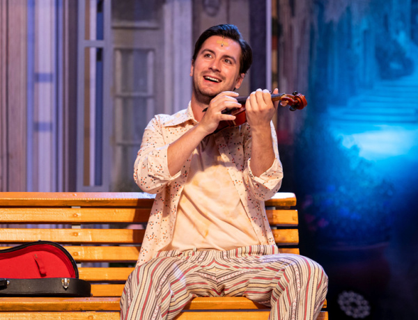 Alul semmi: az őrület garantált lesz a Nagyszínpadon