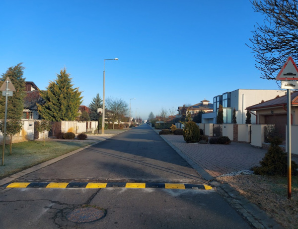 Megújult a sebességlassító borda                        